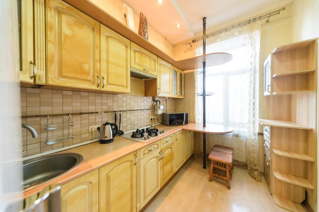 911 Apartments Antonovichа 基輔 外观 照片